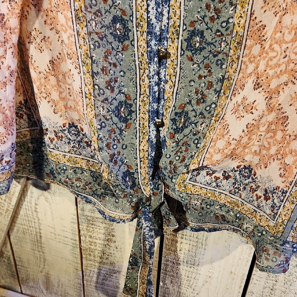 Knox Rose Pink and Blue Sleeveless Tie Front Blouse - Picture 3 of 4